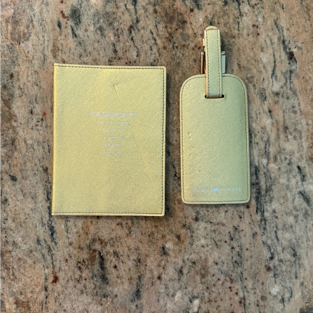 SET: TH gold passport & luggage tag